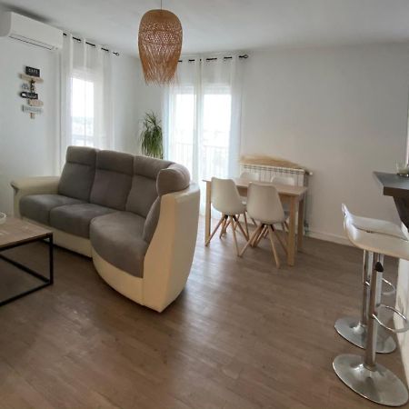 Appartement T2 Proche Centre Ville 伊斯特尔 外观 照片